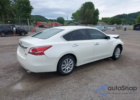 2013 Nissan Altima 2.5 S из США, поврежденный, VIN 1N4AL3AP2DC183355